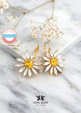 Daisy Drop Earrings, Bridal Flower Drop Earrings, Daisy Crystal Earrings, Bridal Yellow Crystal Earrings, Gift For Mother, Flower Earrings