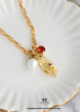 Gold Hand Charm Necklace with Pearl and Red Crystal, Vintage Style Pendant Necklace, Elegant Gold Chain Jewelry, Unique Gift for Her