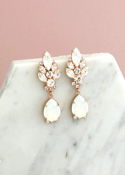 White Opal Clip On Earrings, Bridal LONG Clip On Earrings, Bridal Opal Crystal Earrings, Clip On Earrings, Opal Gold Chandelier Earrings