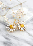 Daisy Drop Earrings, Bridal Flower Drop Earrings, Daisy Crystal Earrings, Bridal Yellow Crystal Earrings, Gift For Mother, Flower Earrings