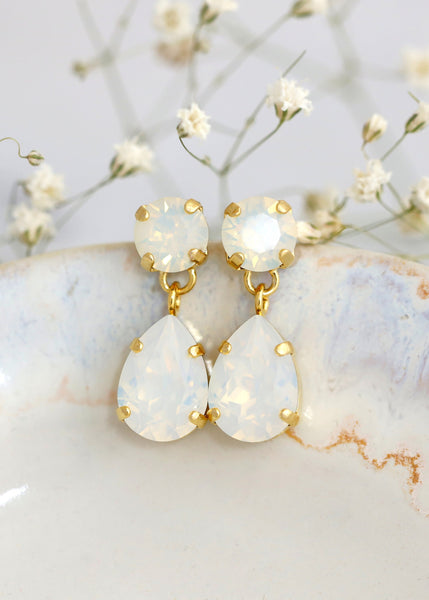 White Opal Bridal Earrings, Teardrop Swarovski Crystal Wedding Earrings, Bridal jewelry, Classic Bridesmaid Earrings, Opal Wedding jewelry